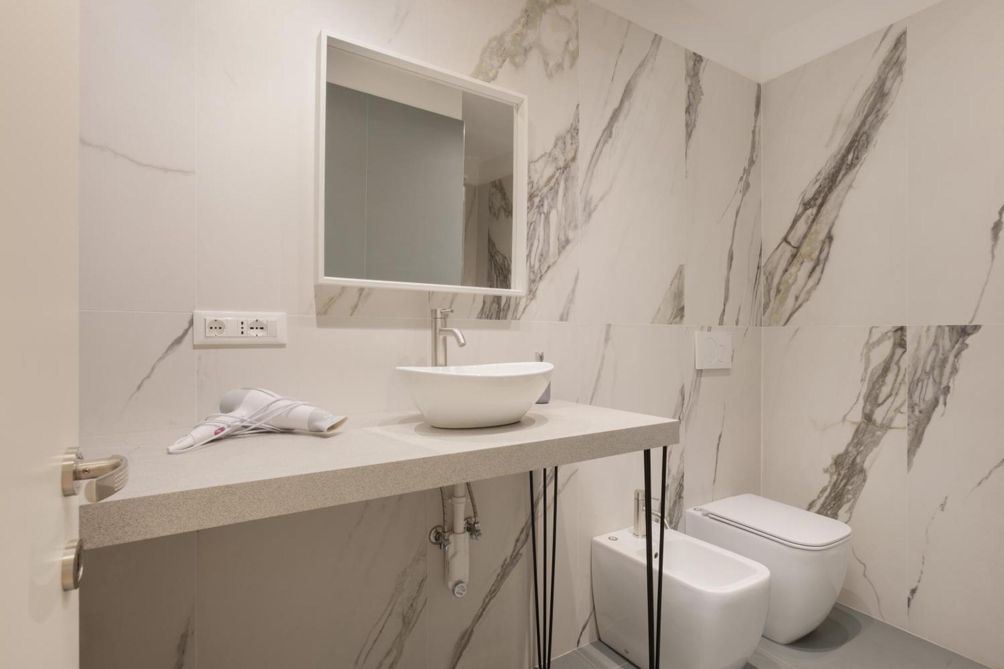 Snapstay Luxury Apartments In Centro A Trieste Exterior photo